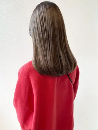 ロング MYRTLE TSUNODAのヘアスタイル