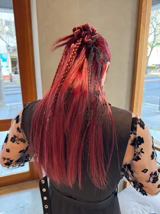 カラー 河合 愛実のヘアスタイル