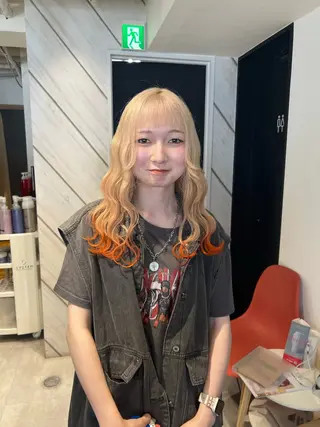 ミディアム デザイン🥇複雑履歴 ハイトーン特化のヘアスタイル