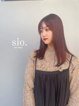 セミロング カラー ヘアアレンジ mika｜ブルーカラ ー｜ハイトーンカラーのヘアスタイル