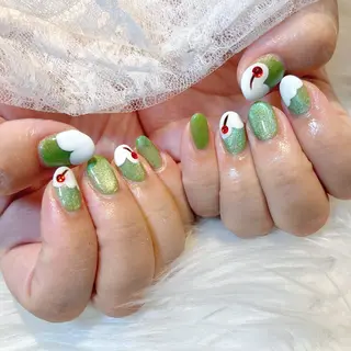ネイル はあとねいる天王町店所属・HARUKA 🐼のネイルデザイン