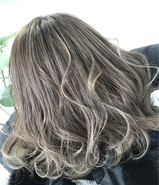 カラー ブリーチ毛縮毛矯正 👑山口のヘアスタイル