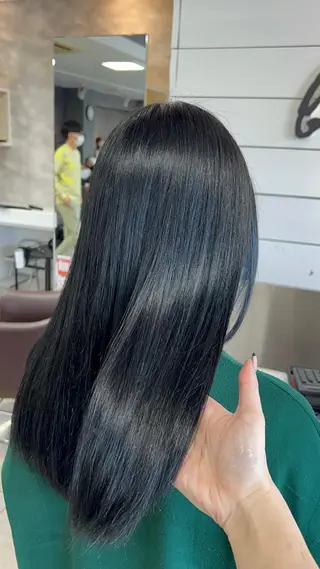 セミロング カラー ヘアアレンジ インナー×縮毛矯正 ピンクカラー澤井里菜のヘアスタイル