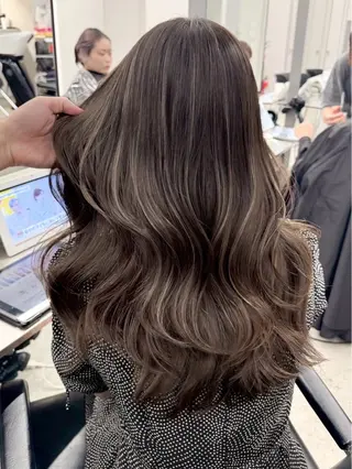 ロング 透明感カラー/ Manatoのヘアスタイル