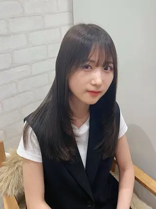 ロング カラー shiori/透明感 /顔周り/髪質改善のヘアスタイル