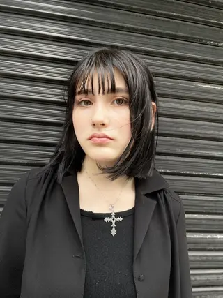 ミディアム 🌼U24 ヘアデザインラボのヘアスタイル