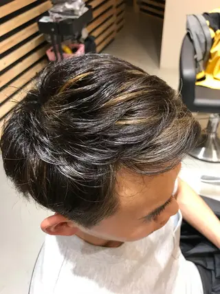 ショート カラー メンズ 大久保 隆蔵のヘアスタイル