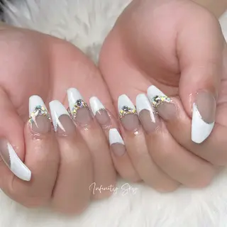 ネイル infinity skyのネイルデザイン