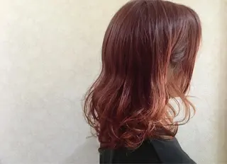 ミディアム salowin郡山所属・佐藤 結花のヘアスタイル