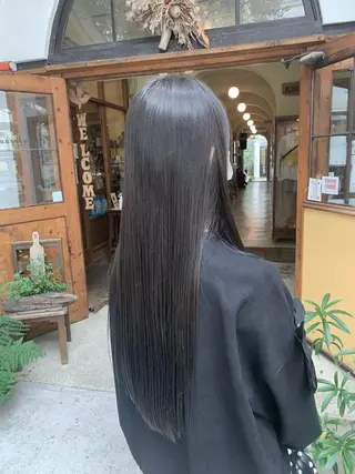 ロング カラー LEB所属・下河 宗太のヘアスタイル