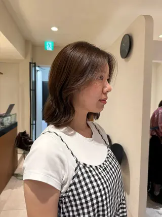 カラー yiye Aoyama所属・yiye ちさとのヘアスタイル