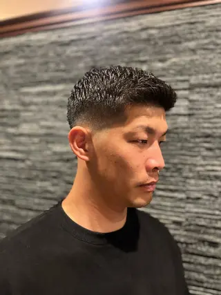 メンズ ヒロ銀座 川崎店所属・ヒロ銀座川崎 志田健介のヘアスタイル