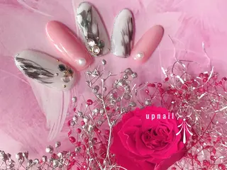 ネイル 伊藤 アップネイルのネイルデザイン