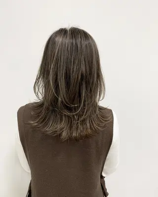 ミディアム カラー レイヤー×縮毛矯正 深見 拓のヘアスタイル