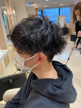 ショート パーマ メンズ メンズ特化型美容師 栗山勇人のヘアスタイル