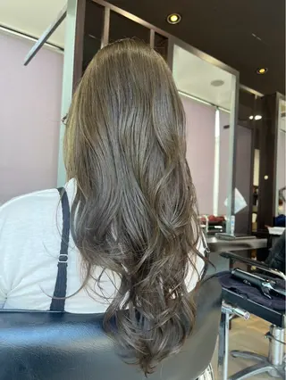 ロング hair and beauty QUATRO 赤塚店所属・QUATROカラー 予約‪のヘアスタイル