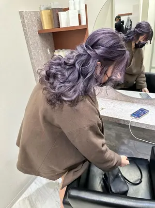 ロング カラー ヘアアレンジ autre所属・大久保 ひでなりのヘアスタイル