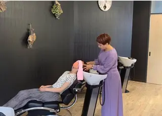 hair salon　BOTANICAL所属・岩尾 志保のヘアスタイル