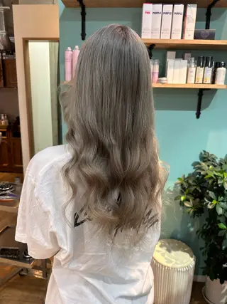 セミロング カラー 🧸プルエクステ❤︎ ネイルKAO🧸のヘアスタイル