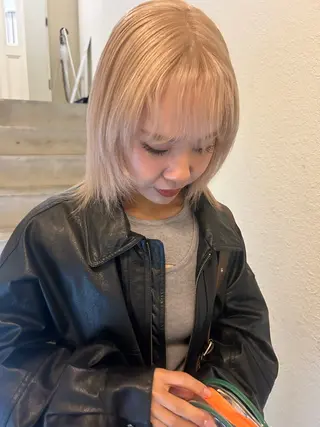 セミロング sliver renのヘアスタイル