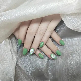 ネイル 櫻井 ナナのネイルデザイン