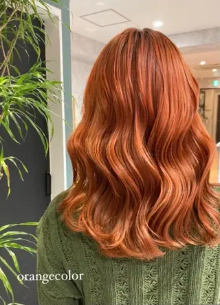 セミロング カラー 🌸インナーカラー 🌸藤井春華のヘアスタイル