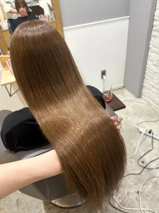 ミディアム miloc MOMOKAのヘアスタイル