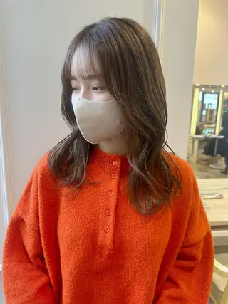ミディアム ベージュ/インナー カラー🤍Rieのヘアスタイル