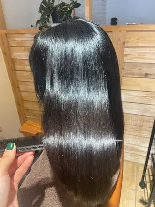 ロング ayumi🦖/ ブリーチカラーのヘアスタイル