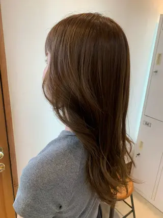 カラー もとよし ももかのヘアスタイル