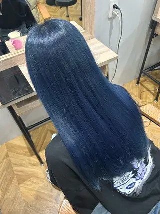 カラー 岩崎 美帆のヘアスタイル