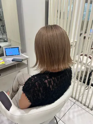 ミディアム Earth市ヶ谷店所属・艶カラー特化美容師 ✂️✨️REIA✨️のヘアスタイル
