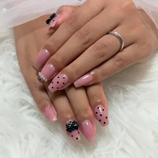 ネイル NAILSALON LUNON 獨協大学前駅店所属・LUNON 獨協大学前駅店のネイルデザイン