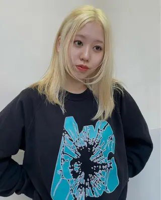 ミディアム カラー SALOWIN所属・ブリーチ✍️ ボブ✨レイヤーのヘアスタイル