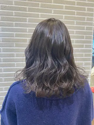 ミディアム 植田 菜月のヘアスタイル