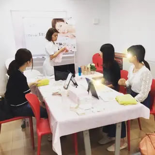 メナードフェイシャルサロン西区天塚所属・平岩 仁美のエステ・リラクイメージ