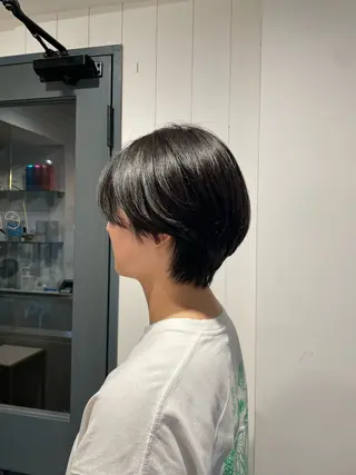 ショート 石川 優奈のヘアスタイル