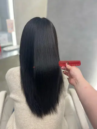 セミロング 花木 景のヘアスタイル