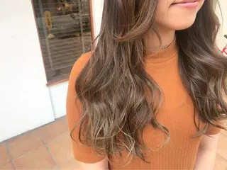 ロング カラー 中津/柔らかカラー/ ナガオ　イズミのヘアスタイル