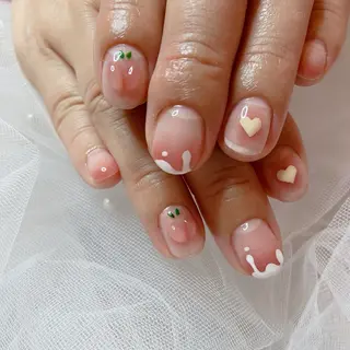 ショート パンチャパンチャ ネイルサロンのネイルデザイン