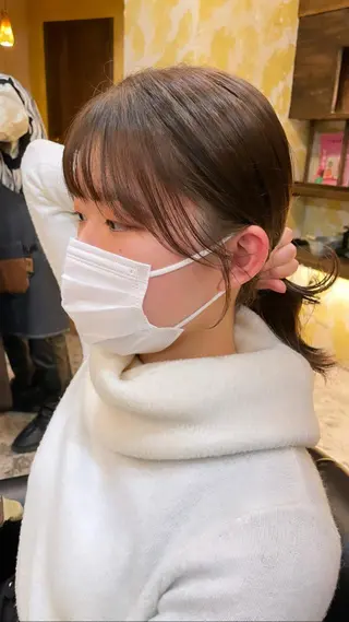 セミロング 顔周り/透明感カラー アベ マホのヘアスタイル