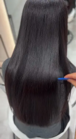 カラー 🩶レイヤー/艶髪/ 顔周り/韓国風/輝士のヘアスタイル