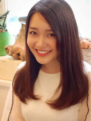ミディアム soto所属・安藤 芽衣のヘアスタイル
