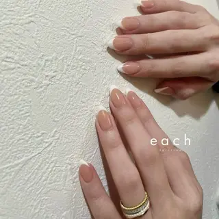 ネイル 𝒆𝒂𝒄𝒉 kanako 🕊のネイルデザイン