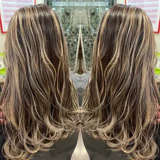 ロング カラー peakshair所属・艶々になる髪質改善 𝒀𝑼𝑻𝑶のヘアスタイル