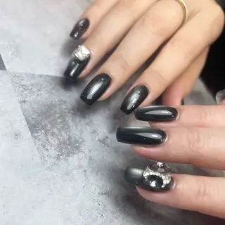 ネイル salon de Tiara 碧のネイルデザイン