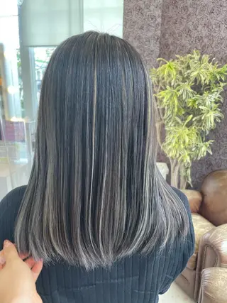 ロング カラー Crén by marie 真嘉比店所属・東恩納 誠のヘアスタイル