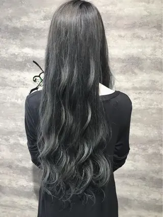 ロング カラー Blanco 村松 美里のヘアスタイル