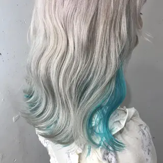 ミディアム カラー パーマ ヘアアレンジ 八巻 晴香のヘアスタイル