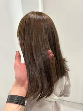 ロング 艶感ミルクティー🤍 色落ち綺麗🤍ともやのヘアスタイル